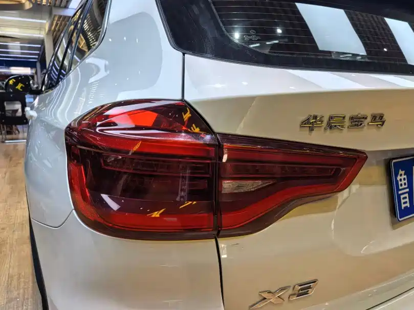 BMW X3 2019 — фото 17