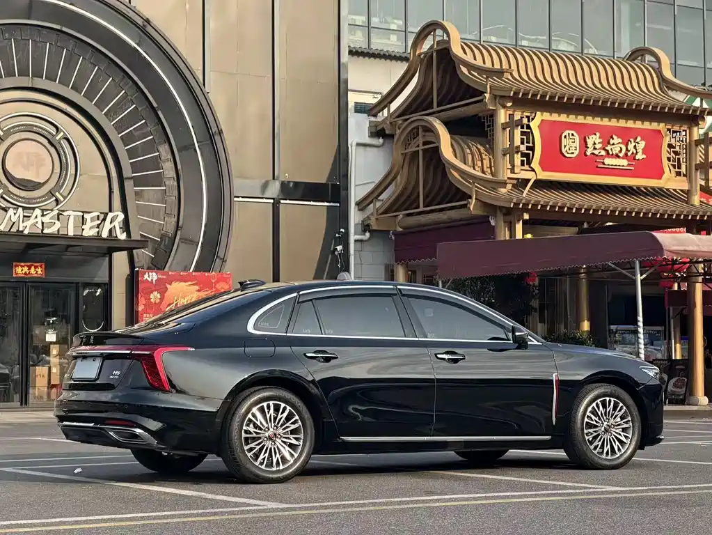 Hongqi H5 2024 — фото 15