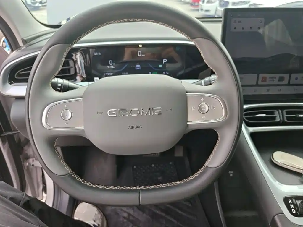 Geely Galaxy Starwish 2026 — фото 11