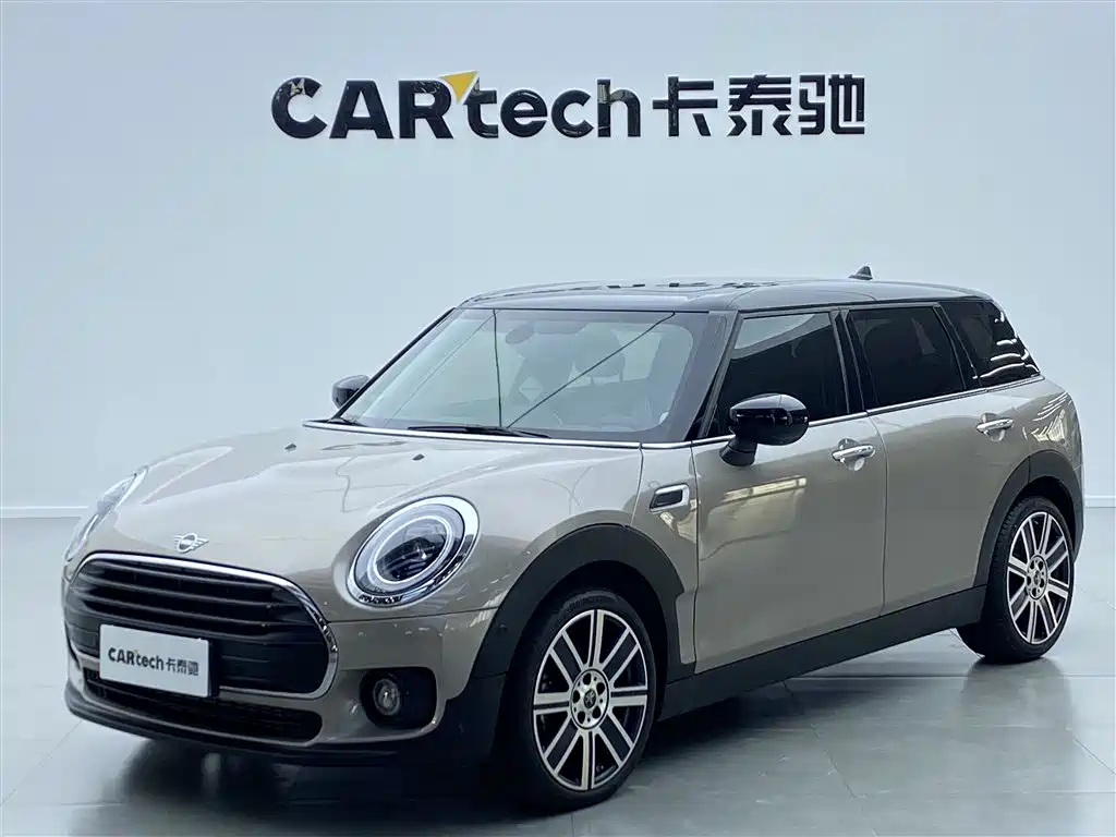MINI Clubman 2023 — фото 1