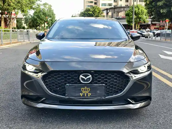Mazda 3 Axela 2021