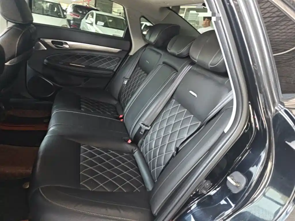 GAC Motor Trumpchi GA8 2019 — фото 17