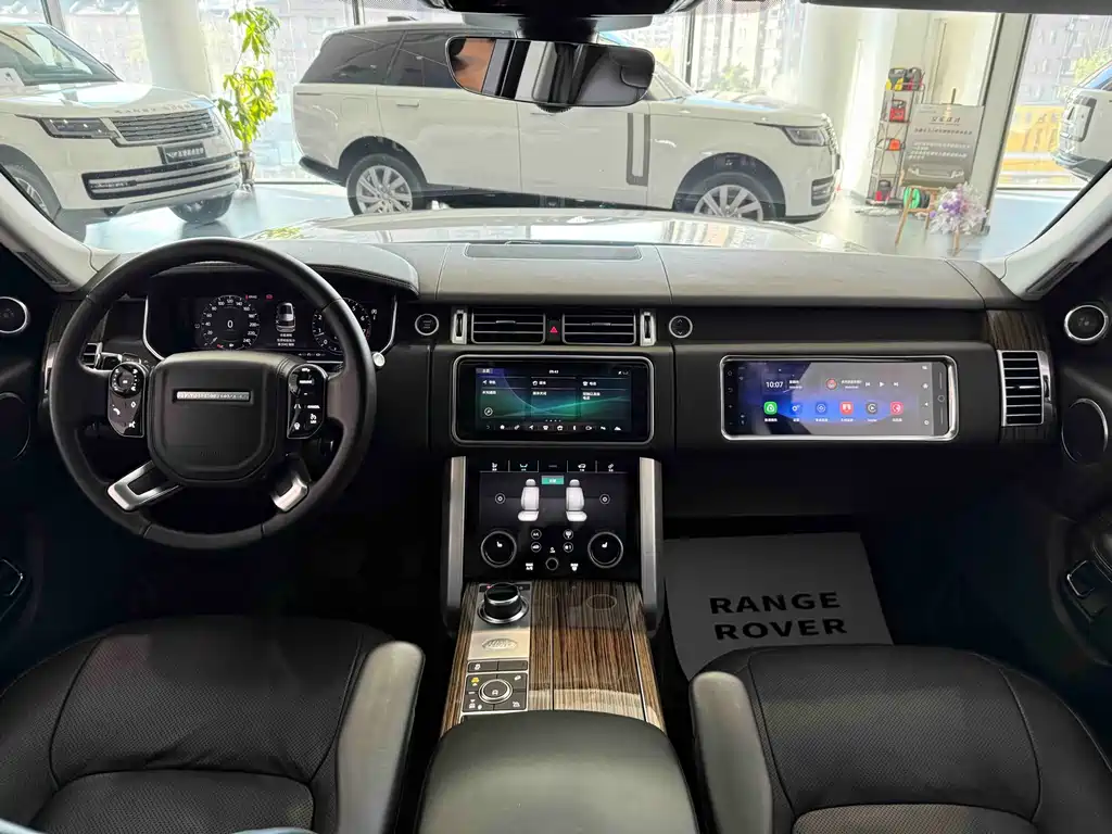 Land Rover Range Rover 2019 — фото 18