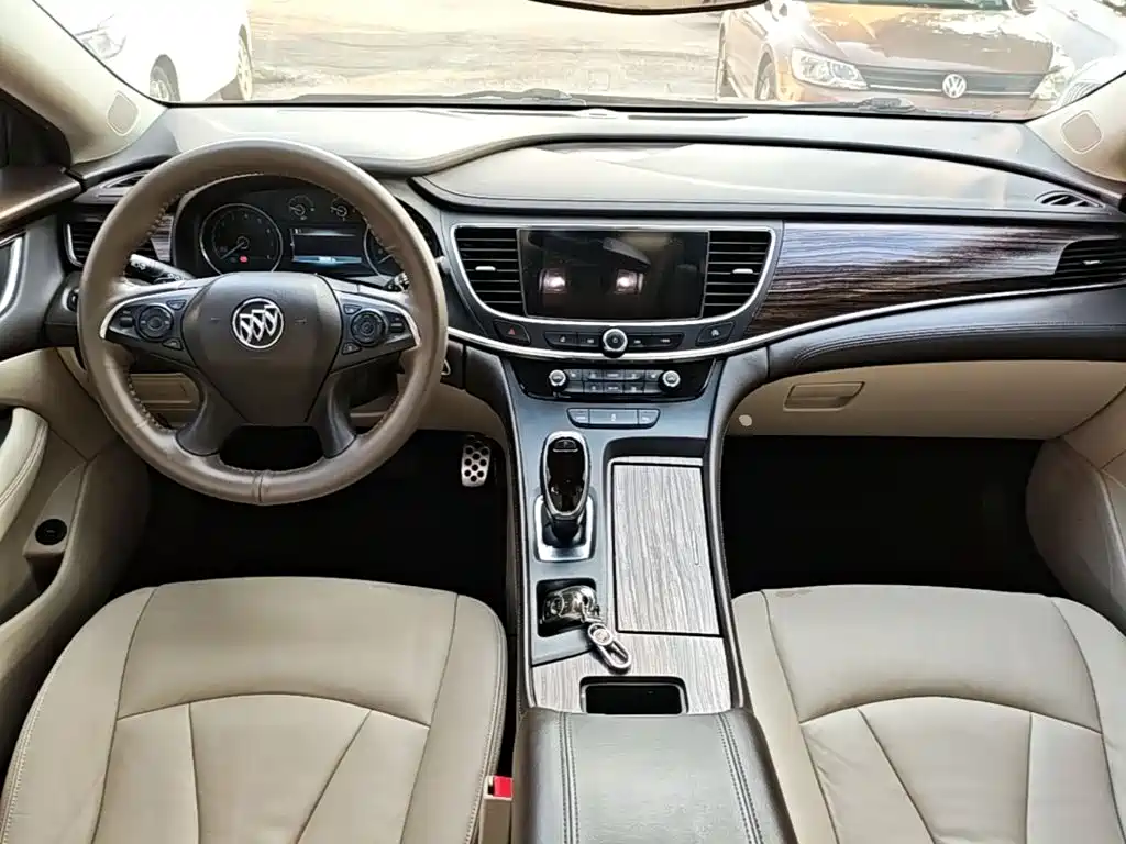 Buick LaCrosse 2017 — фото 10