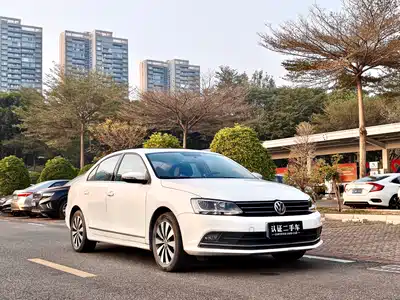 Volkswagen Sagitar 2016