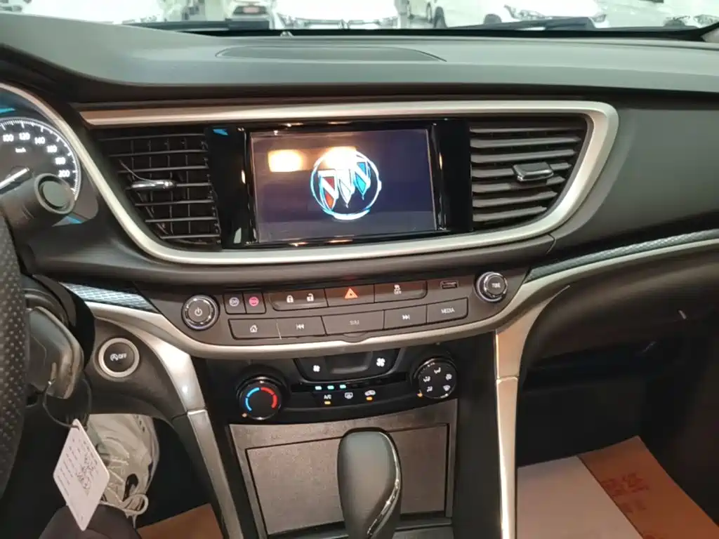 Buick Excelle 2021 — фото 13