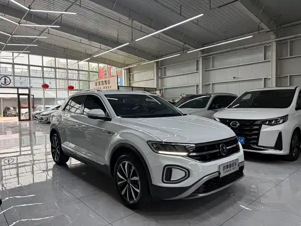 Volkswagen T-Roc 2023
