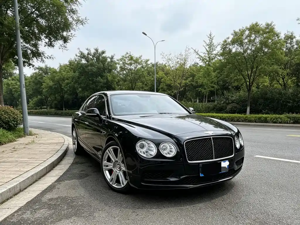 Bentley Flying Spur 2019 — фото 2