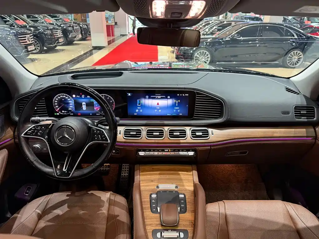 Mercedes-Benz GLS 2024 — фото 18