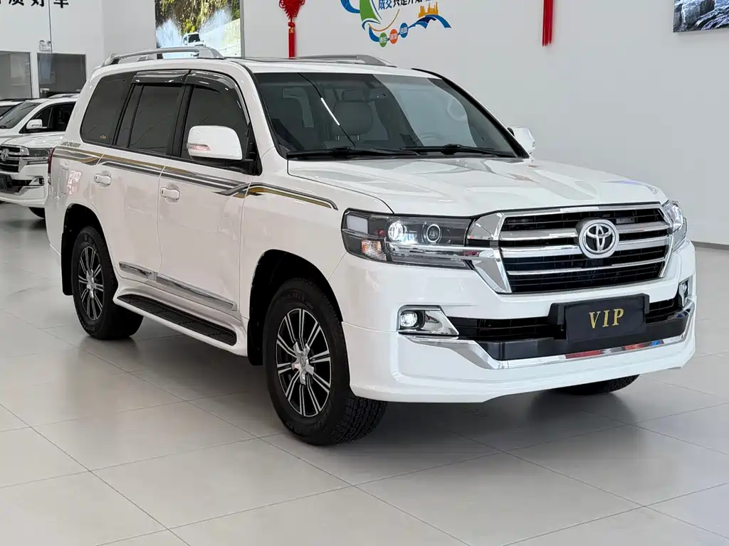 Toyota Land Cruiser 2014 — фото 3