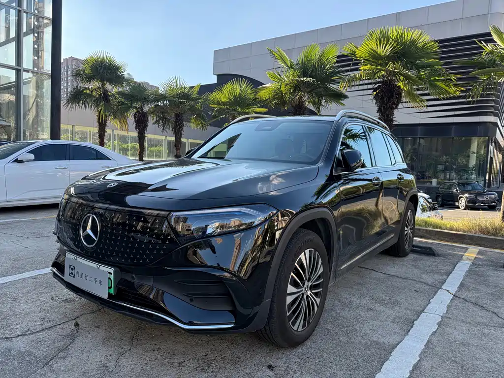 Mercedes-Benz EQB 2025