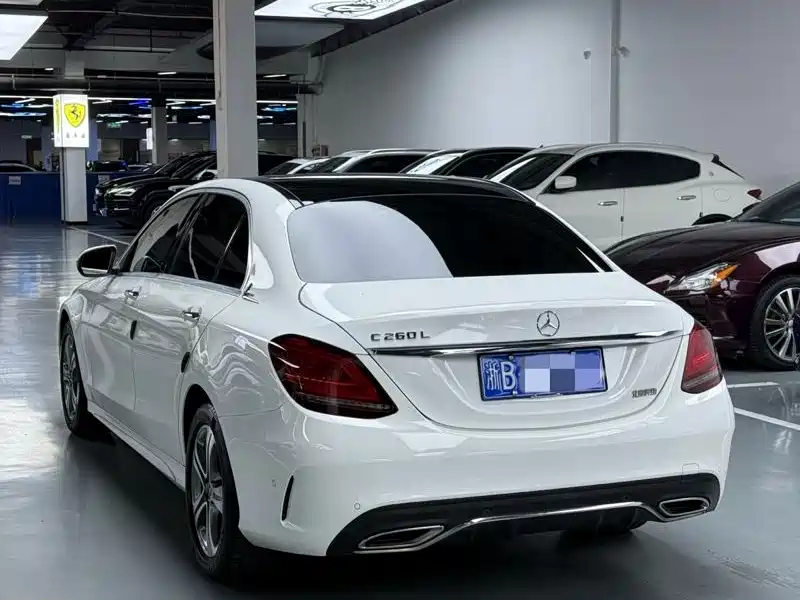 Mercedes-Benz C-Class 2021