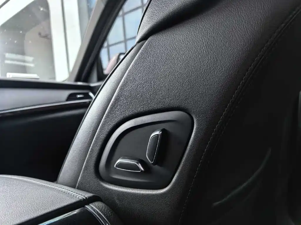 Cadillac CT6 2022 — фото 11