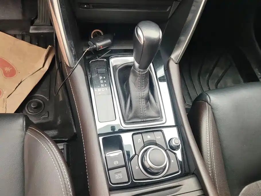 Mazda CX-4 2016 — фото 16