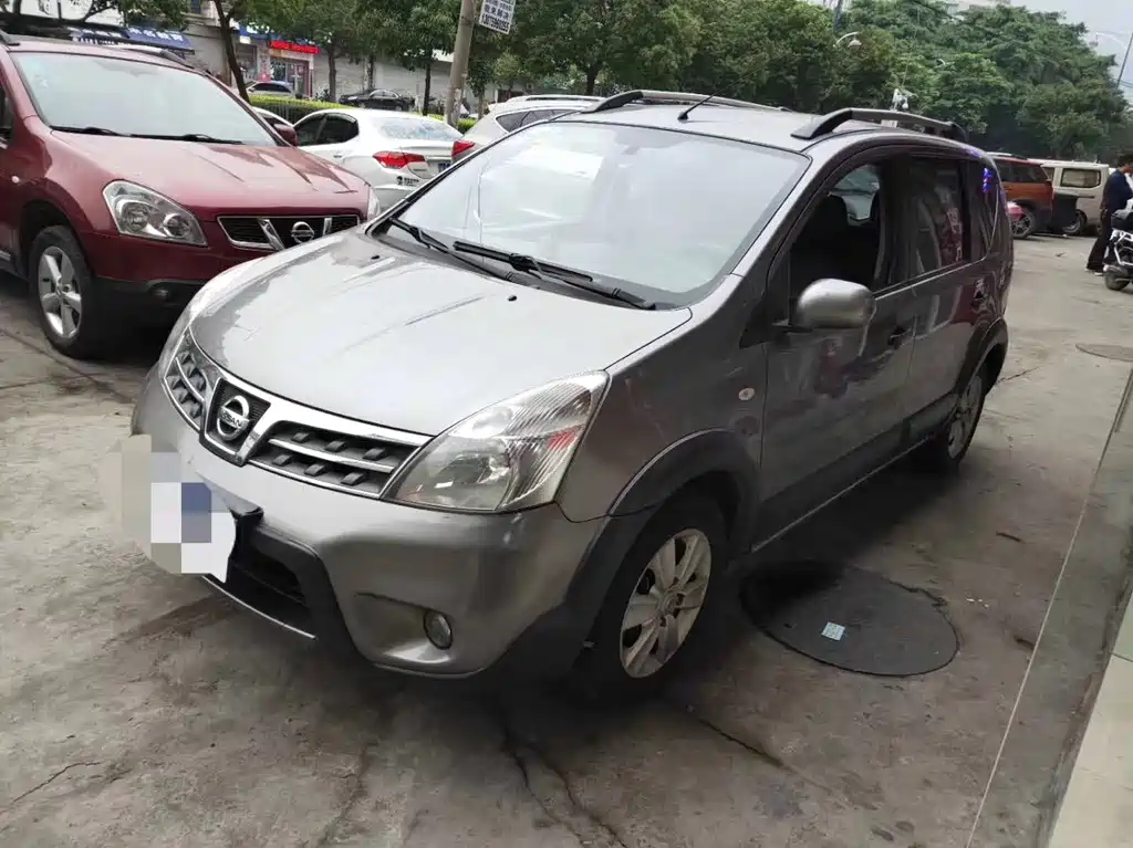 Nissan Livina 2014