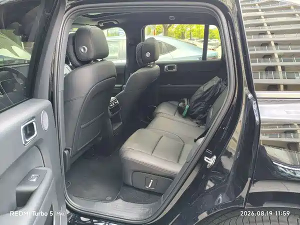 Li Auto L6 2024