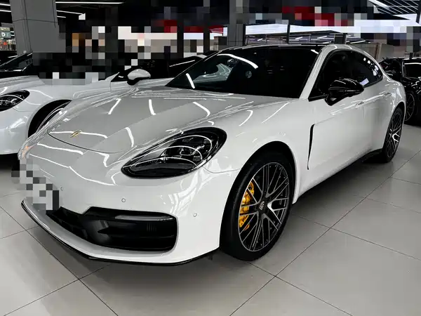 Porsche Panamera 2021