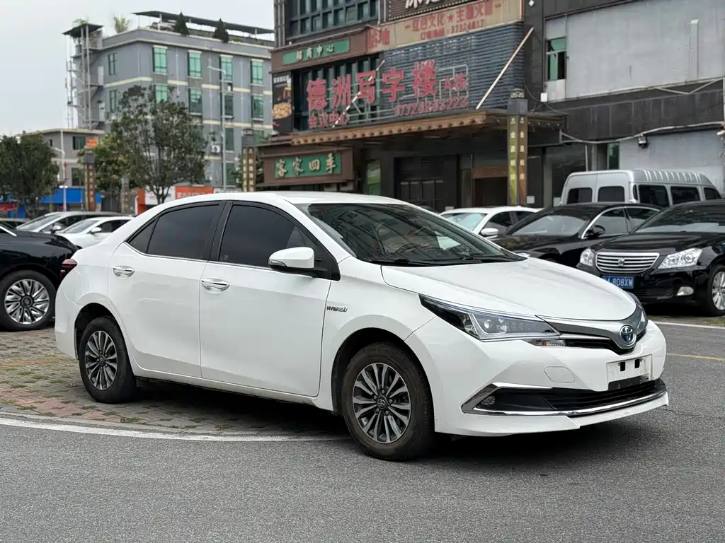 Toyota Corolla 2019 — фото 6