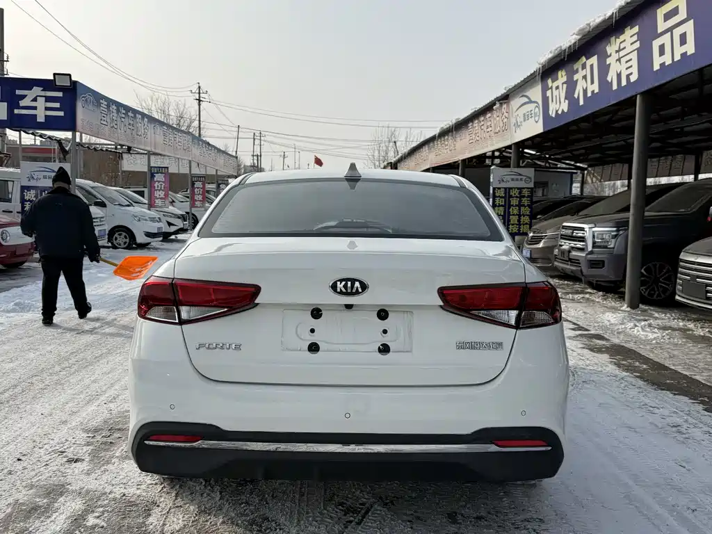 Kia Forte 2019 — фото 8