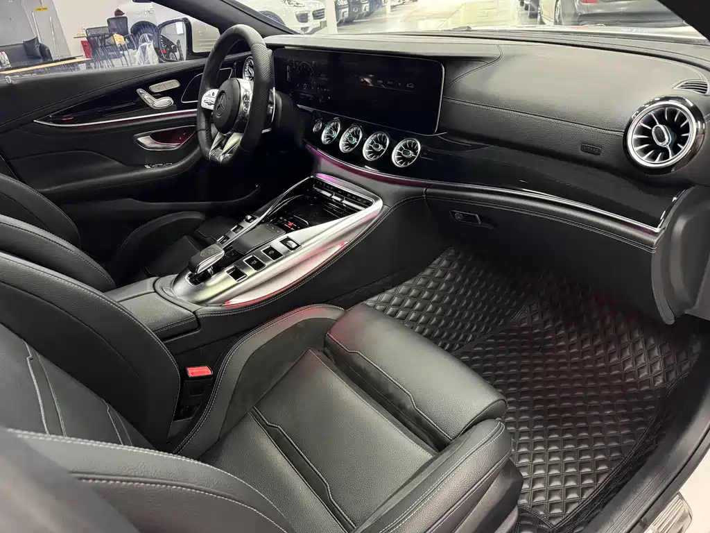 Mercedes-Benz AMG GT 2020 — фото 12