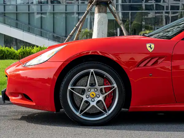 Ferrari California T 2012