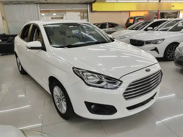 Ford Escort 2015