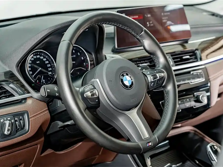BMW X1 2021 — фото 11