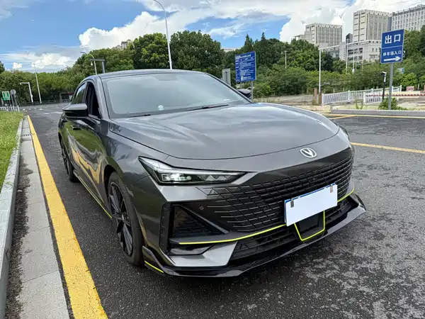 Changan UNI-V 2022