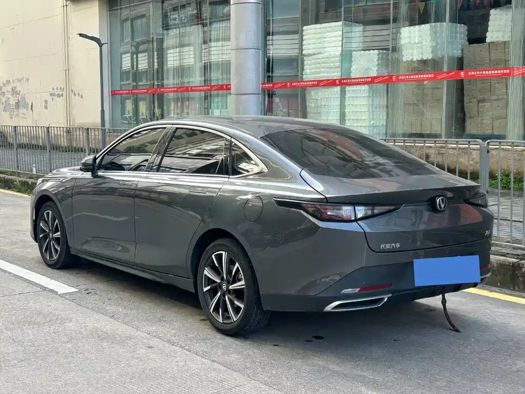 Changan Eado 2025 — фото 2