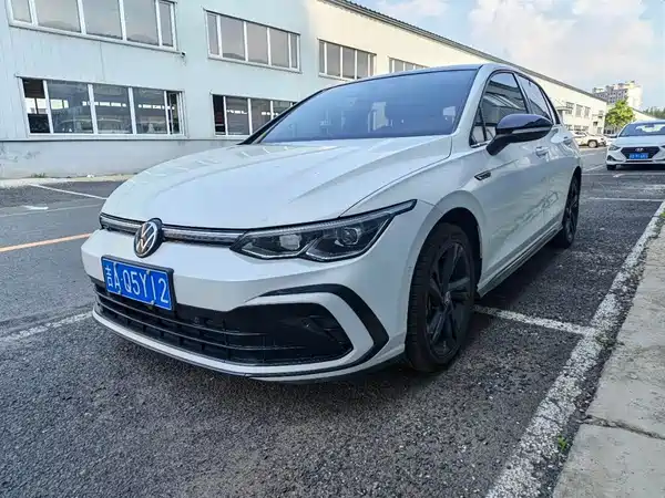 Volkswagen Golf 2022