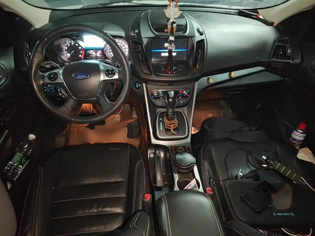 Ford Kuga 2015 — фото 13
