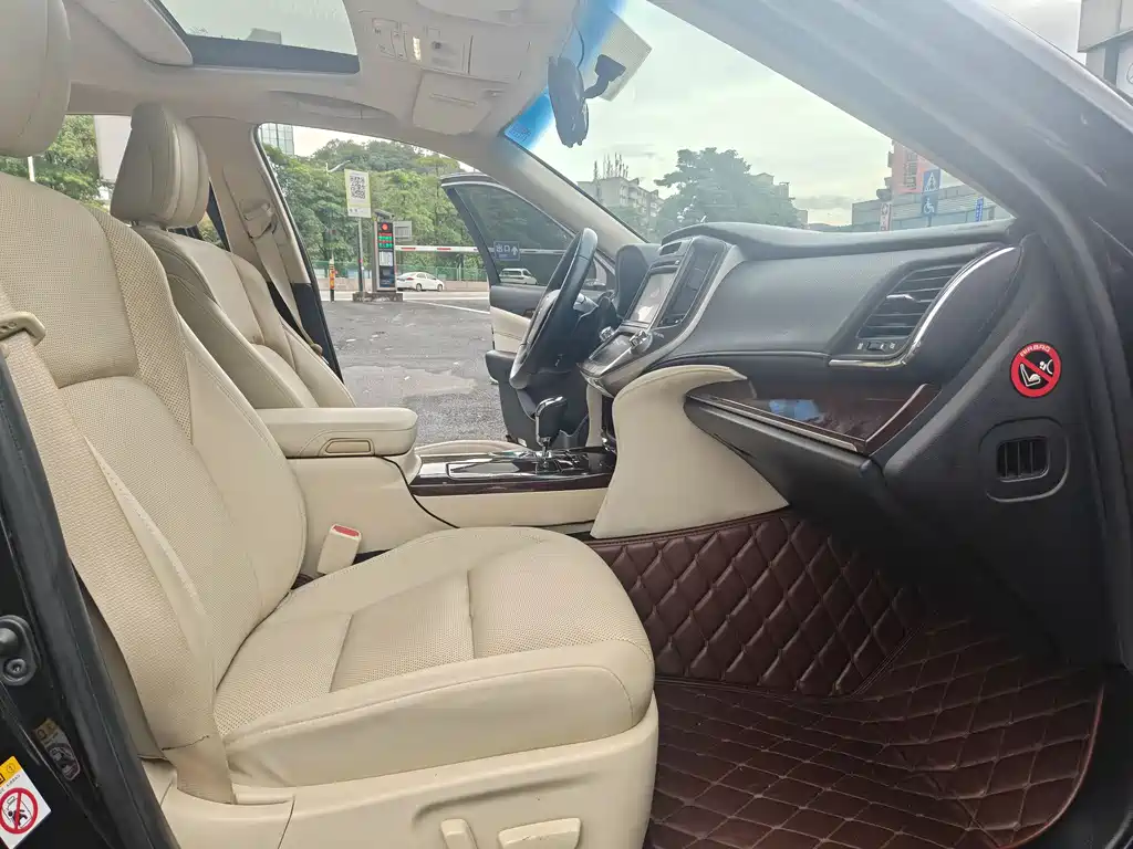 Toyota Crown 2018 — фото 13