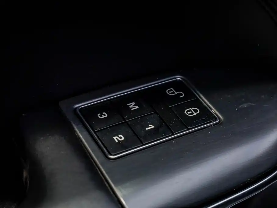 Land Rover Range Rover Sport 2020 — фото 12
