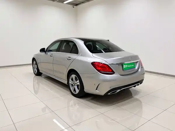 Mercedes-Benz C-Class 2019