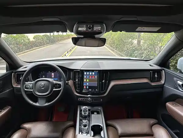 Volvo XC60 2024