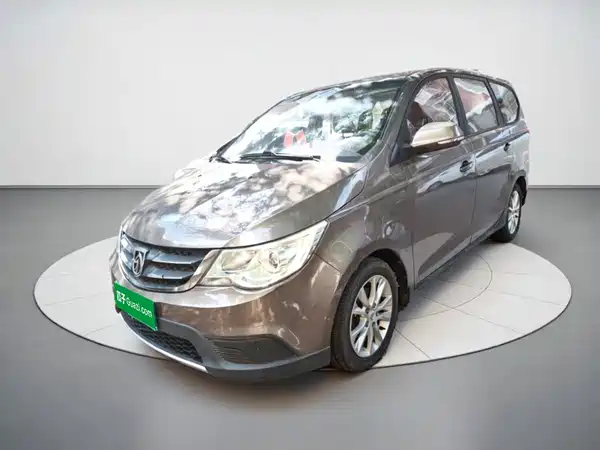 Baojun 730 2015