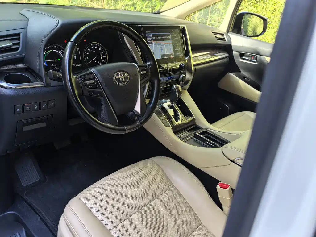 Toyota Alphard 2021