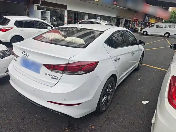 Hyundai Celesta 2018