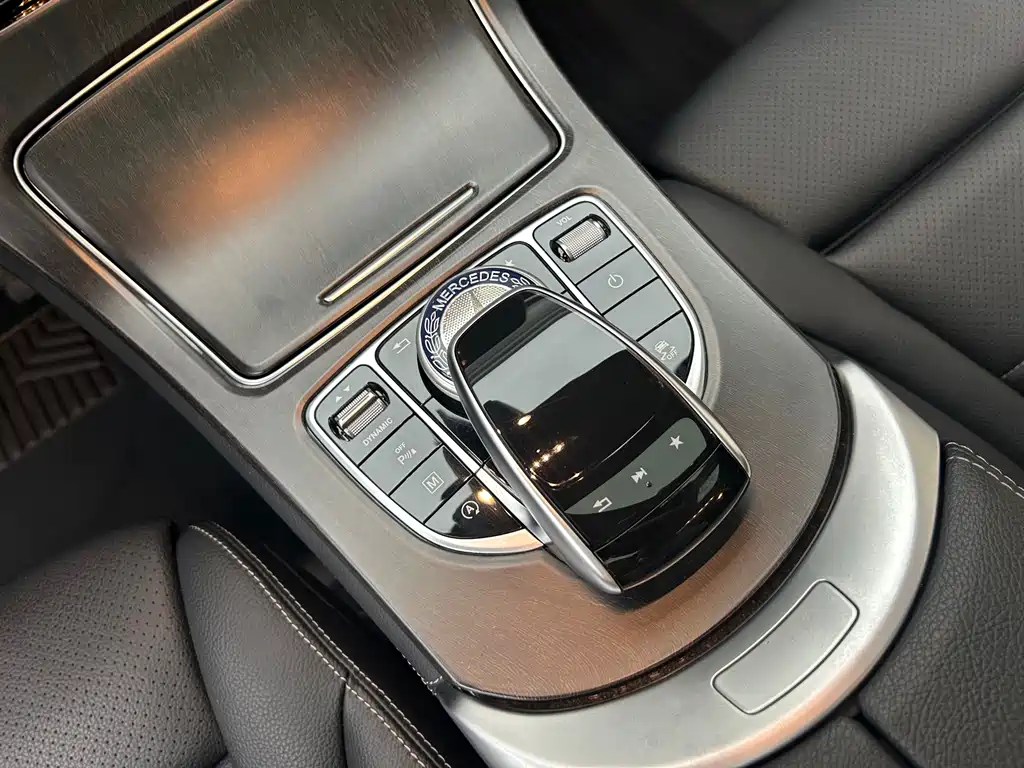 Mercedes-Benz GLC 2019 — фото 13