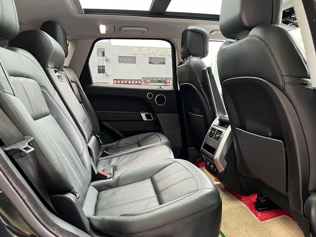 Land Rover Sport 2020 — фото 10