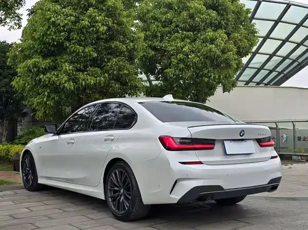 BMW 3 Series 2021