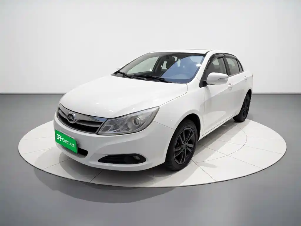 BYD Surui 2015 — фото 1