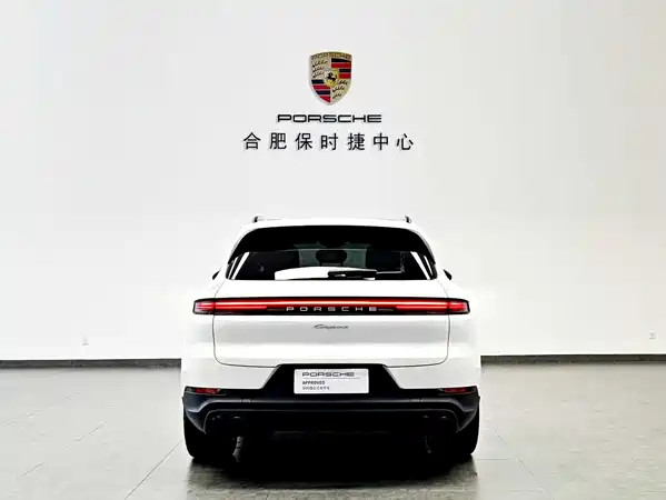 Porsche Cayenne 2024