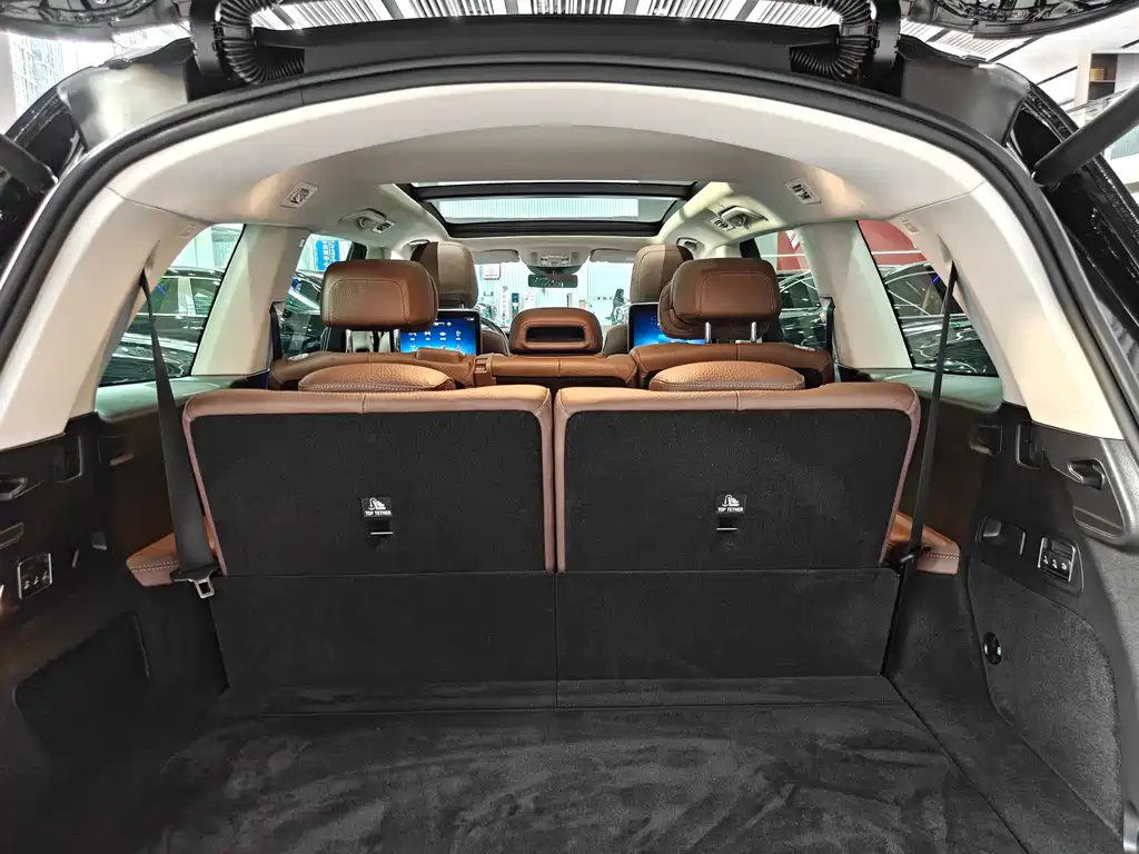 Mercedes-Benz GLS 2024 — фото 19