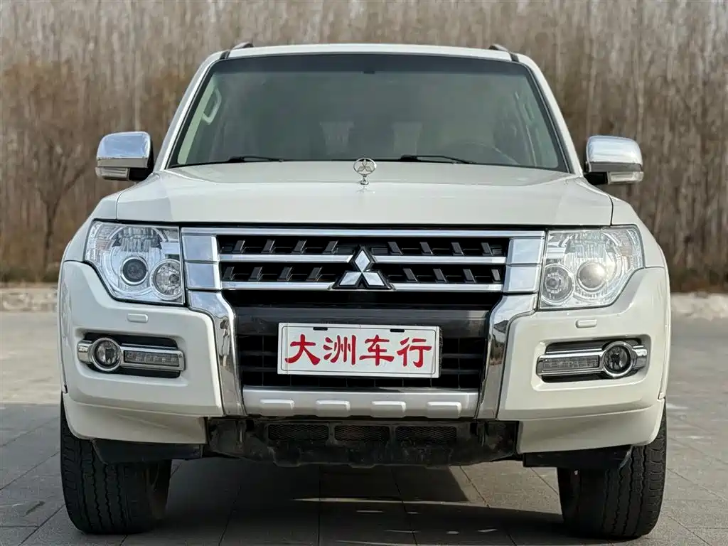 Mitsubishi Pajero 2018 — фото 2