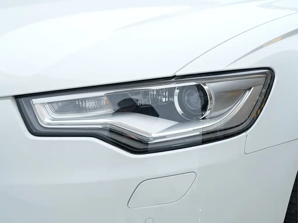 Audi A6L 2015 — фото 12