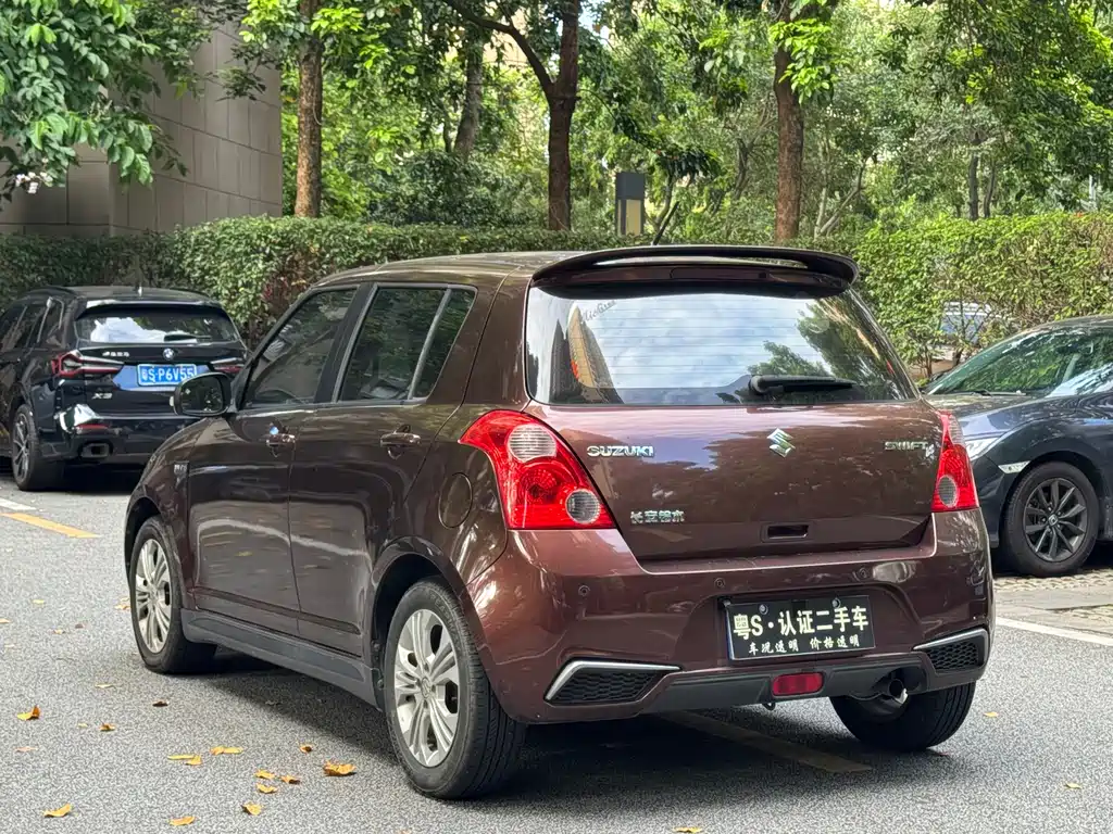 Suzuki Swift 2015