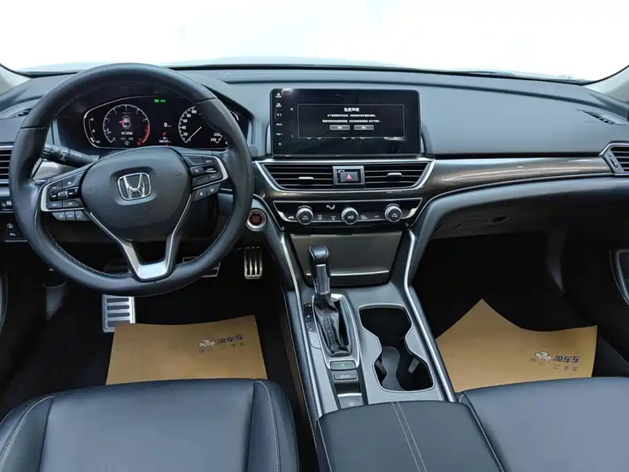 Honda Accord 2022 — фото 12