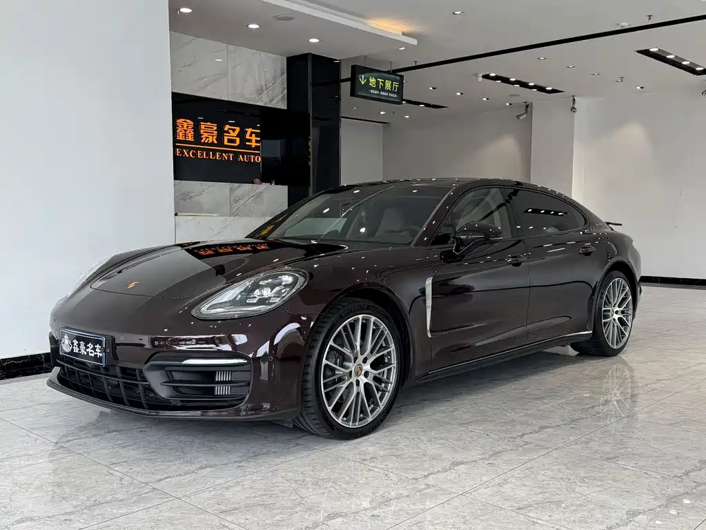 Porsche Panamera 2023 — фото 1