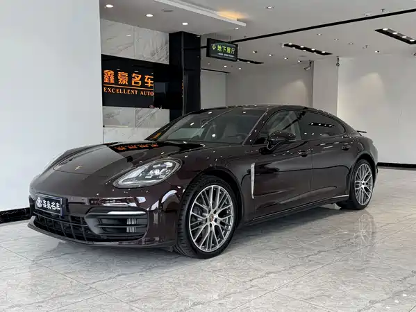 Porsche Panamera 2023